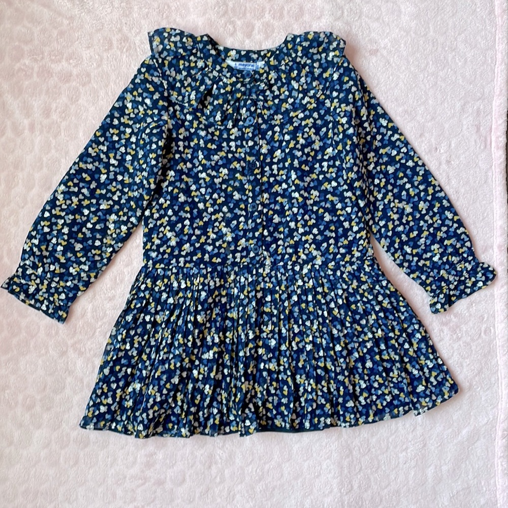 Mayoral size 4 navy dress, perfect for Spring, Summer, and any special occasion